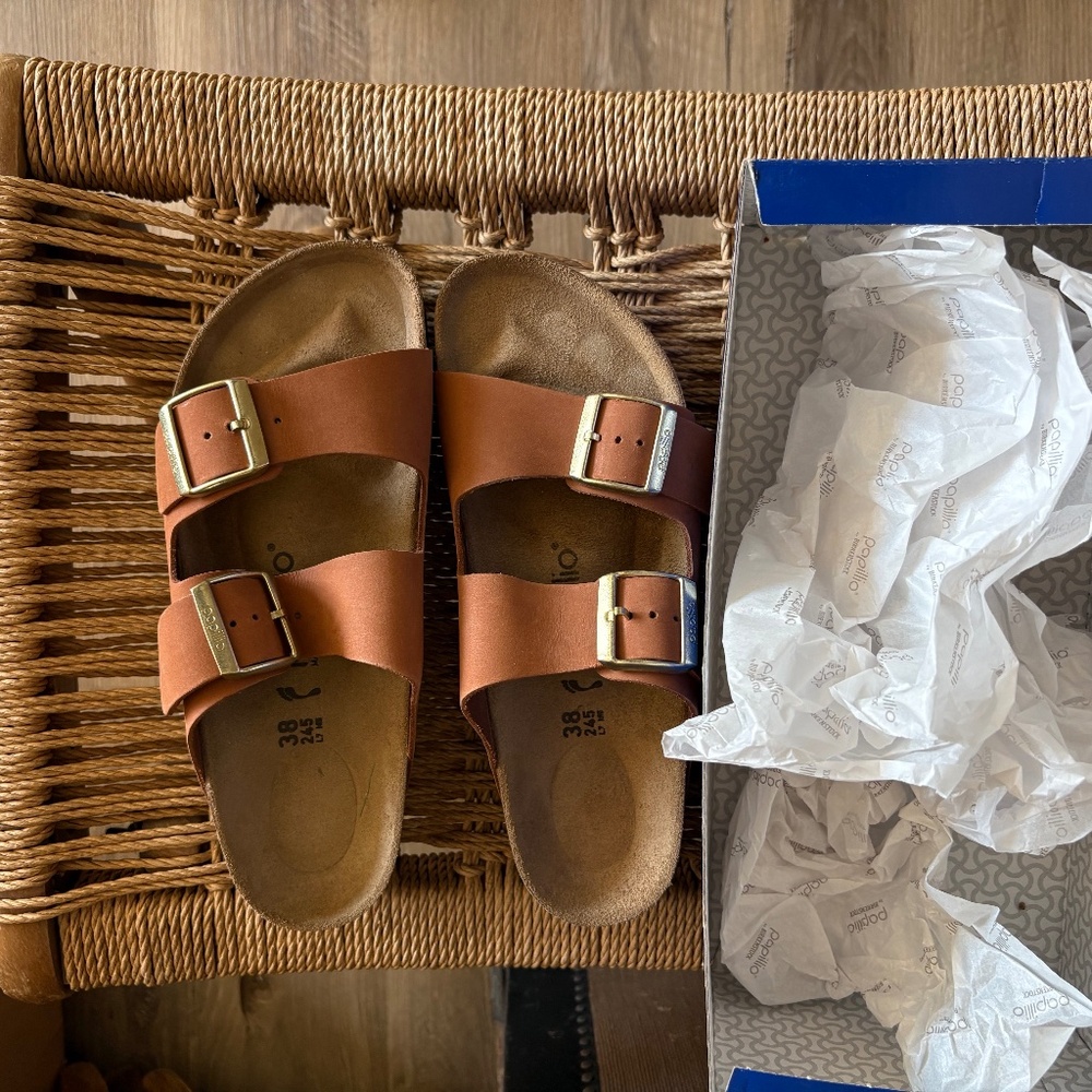 NEW BIRKENSTOCKPapillio Birkenstock Women's Arizona Sandel 7.5